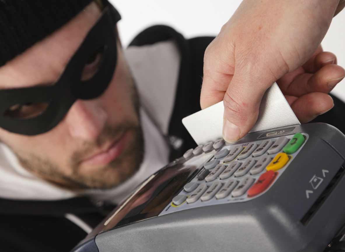 Подробнее о статье Мошенники придумали новые способы хищения денег с платежных карт