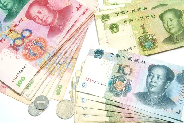 You are currently viewing Сбербанк начал кредитовать в юанях